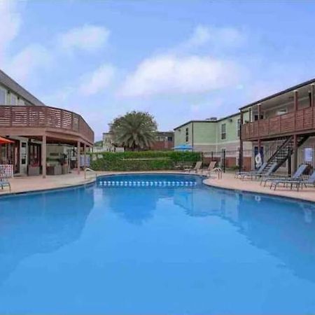 Beautiful/Spacious 2 Bedroom Houston Near Galleria 외부 사진