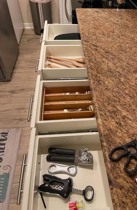 Beautiful/Spacious 2 Bedroom Houston Near Galleria 외부 사진