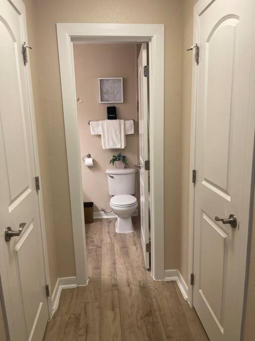 Beautiful/Spacious 2 Bedroom Houston Near Galleria 외부 사진